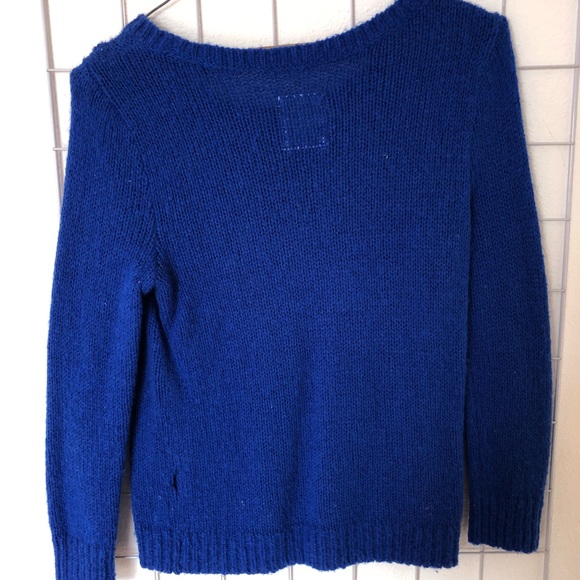 Blue Hollister Sweater - Picture 2 of 4